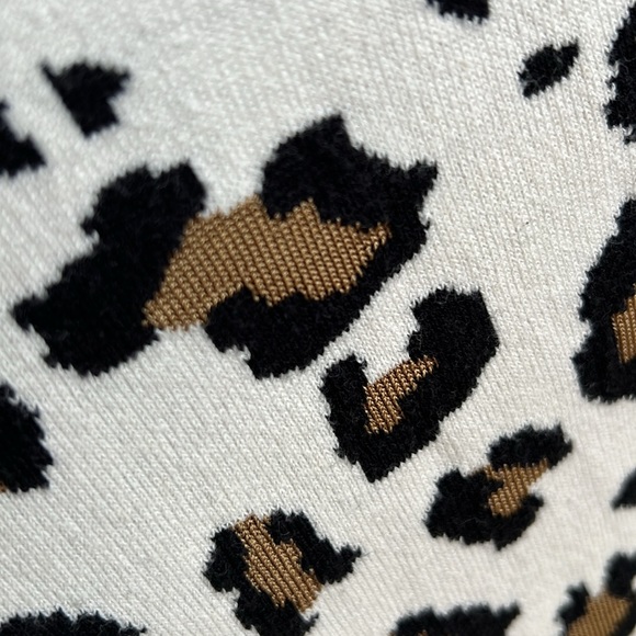 Field Flower from Anthropologie Animal Print Short Sleeve Sweater Medium - Picture 9 of 9